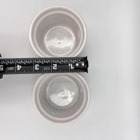 Vintage 2005 LE CREUSET‎ Stoneware Ramekins 4 oz  (150ml) White Set Of 2 - Picture 3 of 7